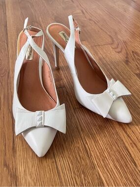 Halogen White Slingback Heels with Bow Accent